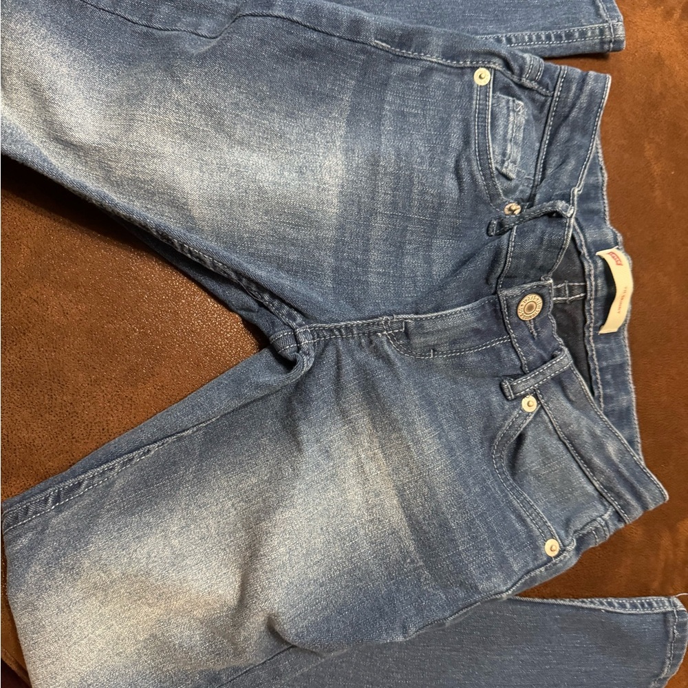 Levi’s 711 skinny jeans